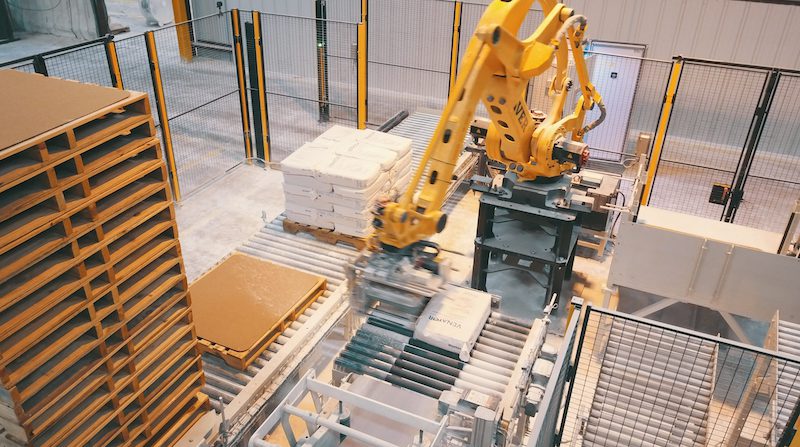 Robotic Palletizer for Valve Bags credit Haver and Boecker